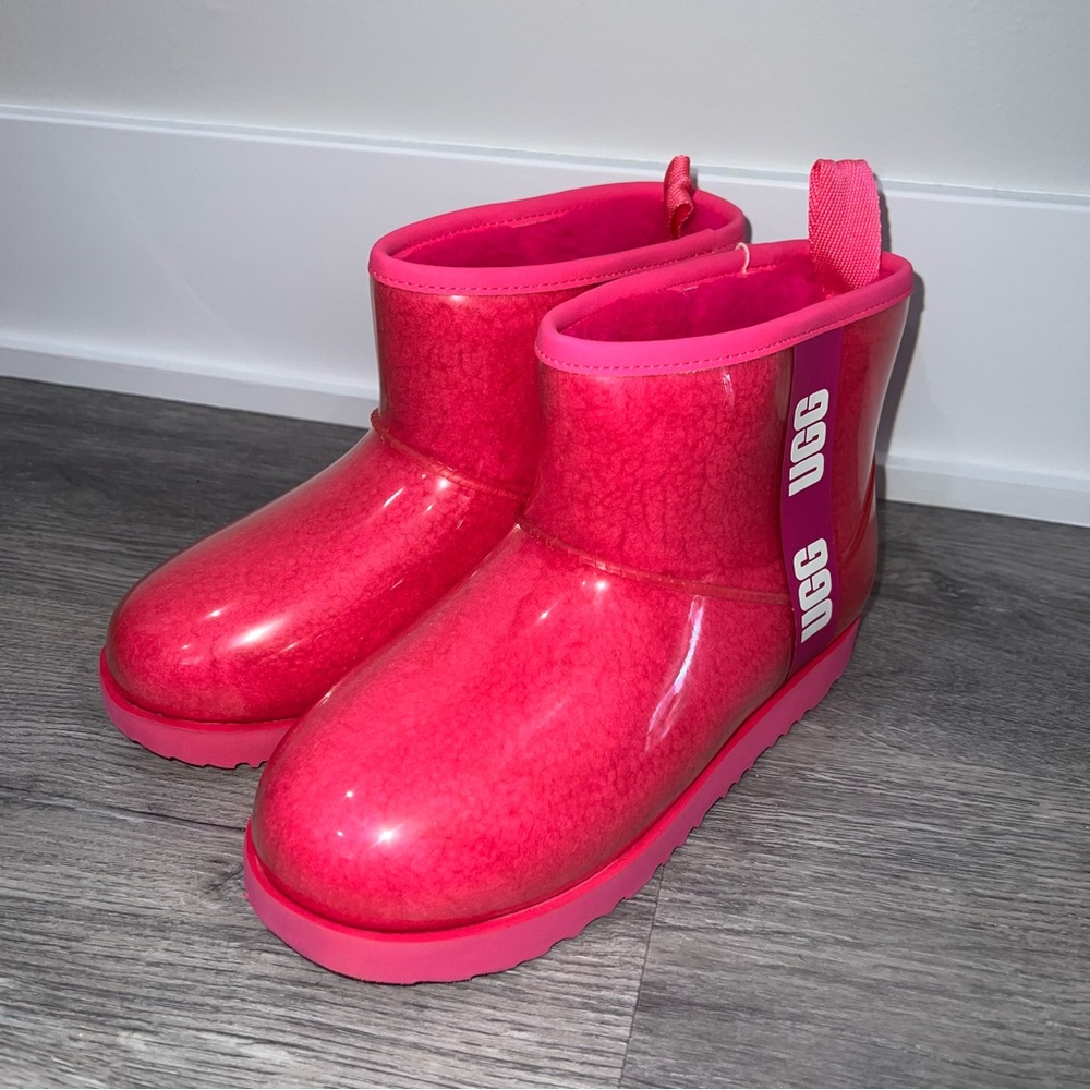 UGG Classic Clear Mini Boot - Picture 2 of 7
